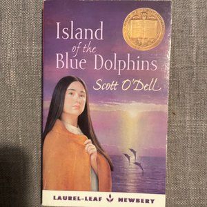 Island of Blue Dolphins pocketbook paperback